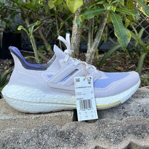 Women's Adidas UltraBOOST 21 Shoes Size 11 S23837